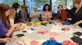Переселенки у Львові безкоштовно опановують кравецьку майстерність