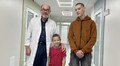 Відомий швейцарський пластичний хірург зустрівся у Львові з двома українськими дітьми, за життя яких боровся у своїй країні