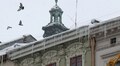 Львів’ян просять бути обачними: з будинків можуть падати сніг та бурульки