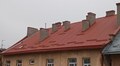 У будинку на вул. Шараневича, 8, який пошкодила росія, за кошти міста відновили покрівлю