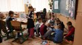 Уроки без телефонів, їдальні з терміналами та фестиваль шкільних театрів: що нового чекає школярів у цьому навчальному році (відео)
