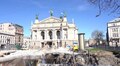 Фонтан перед Оперним театром: тривають роботи з облаштування технологічних приміщень
