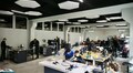 У Львові відкрили сучасний профорієнтаційний хаб, де школярі можуть спробувати себе у різних професіях (відео)