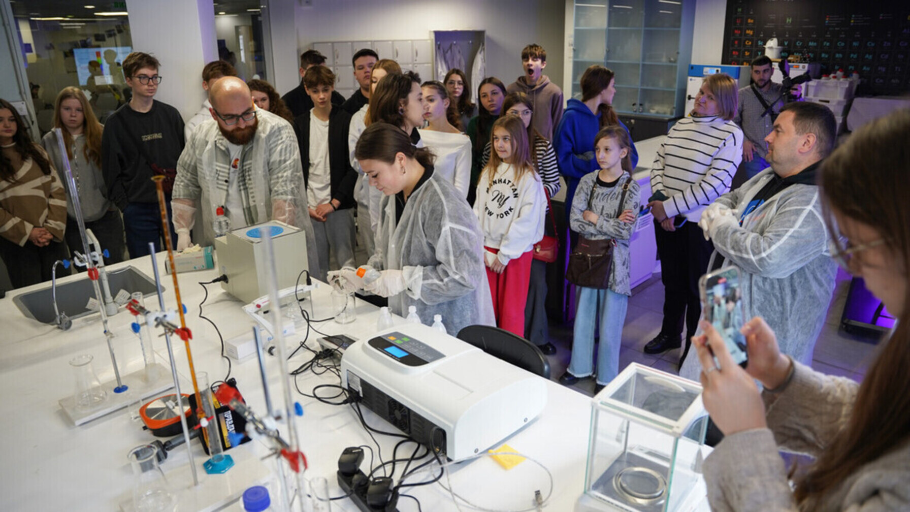 Lviv Open Lab відзначає 6-річчя: наука, майстер-класи та плетіння маскувальних сіток для військових