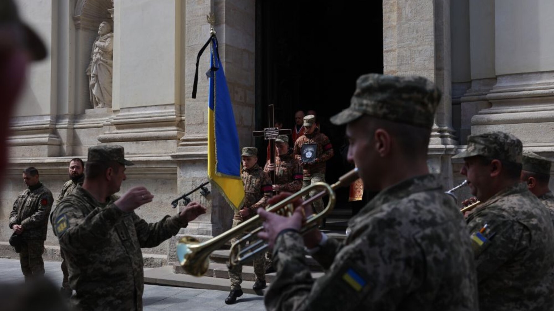 Львів проведе в останню путь захисників Любомира Мируна та Андрія Никитюка