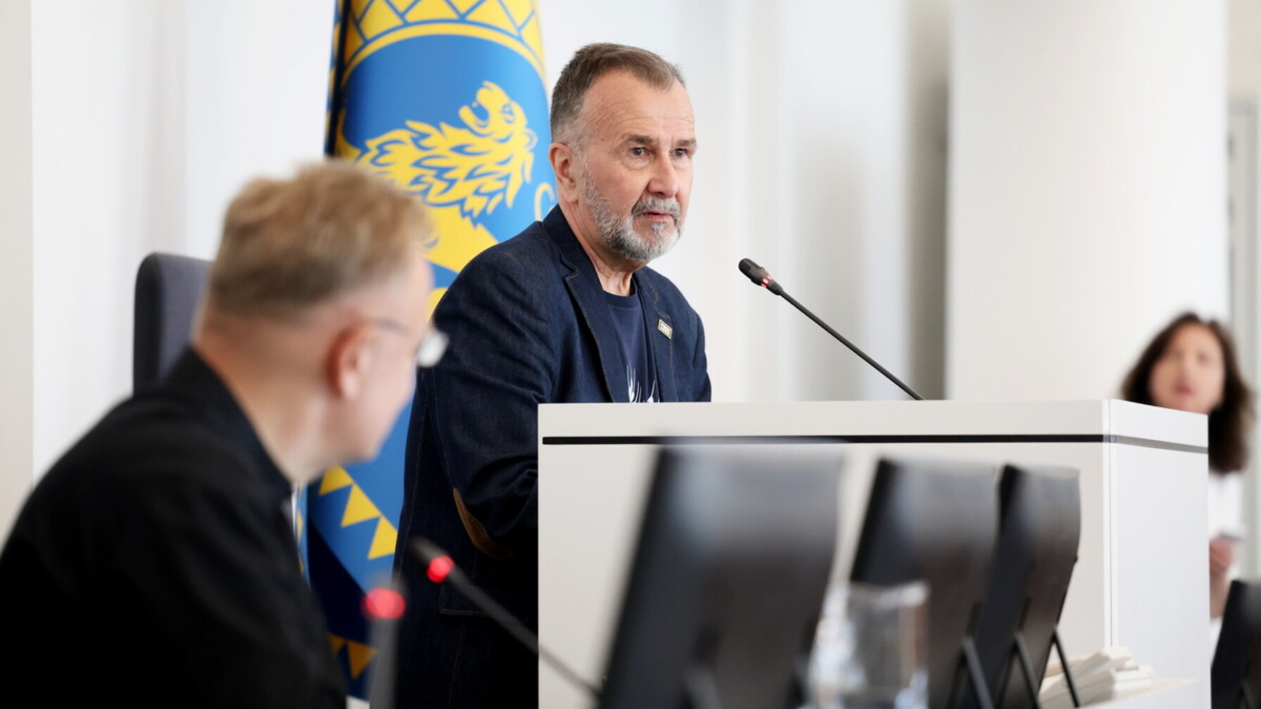 Ексмер Херсона після полону виступив у Львові: про самоврядування, мобілізацію та щоденну загибель людей