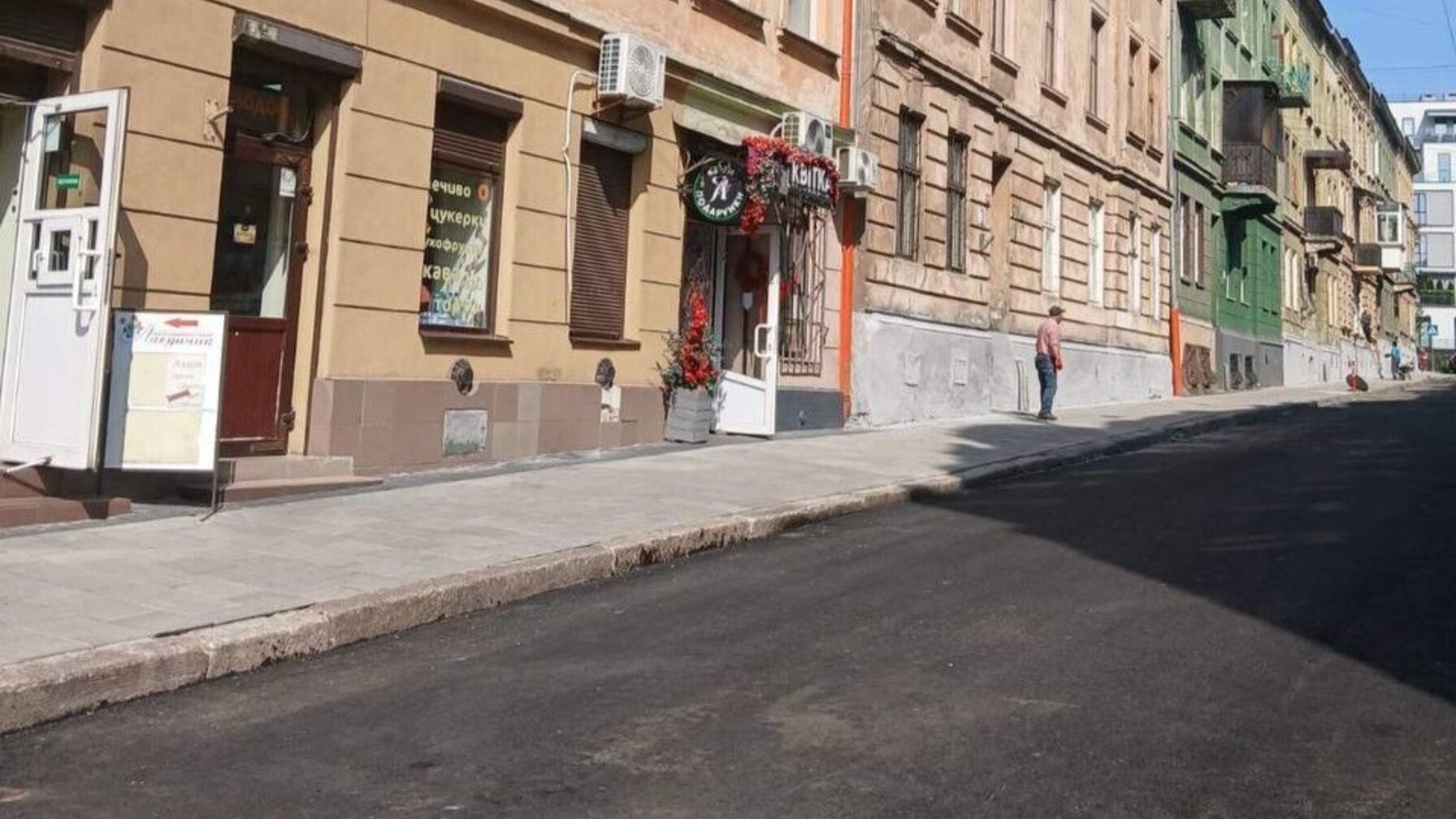 Вулицю Сембратовичів у Львові відремонтували на день раніше за запланований термін