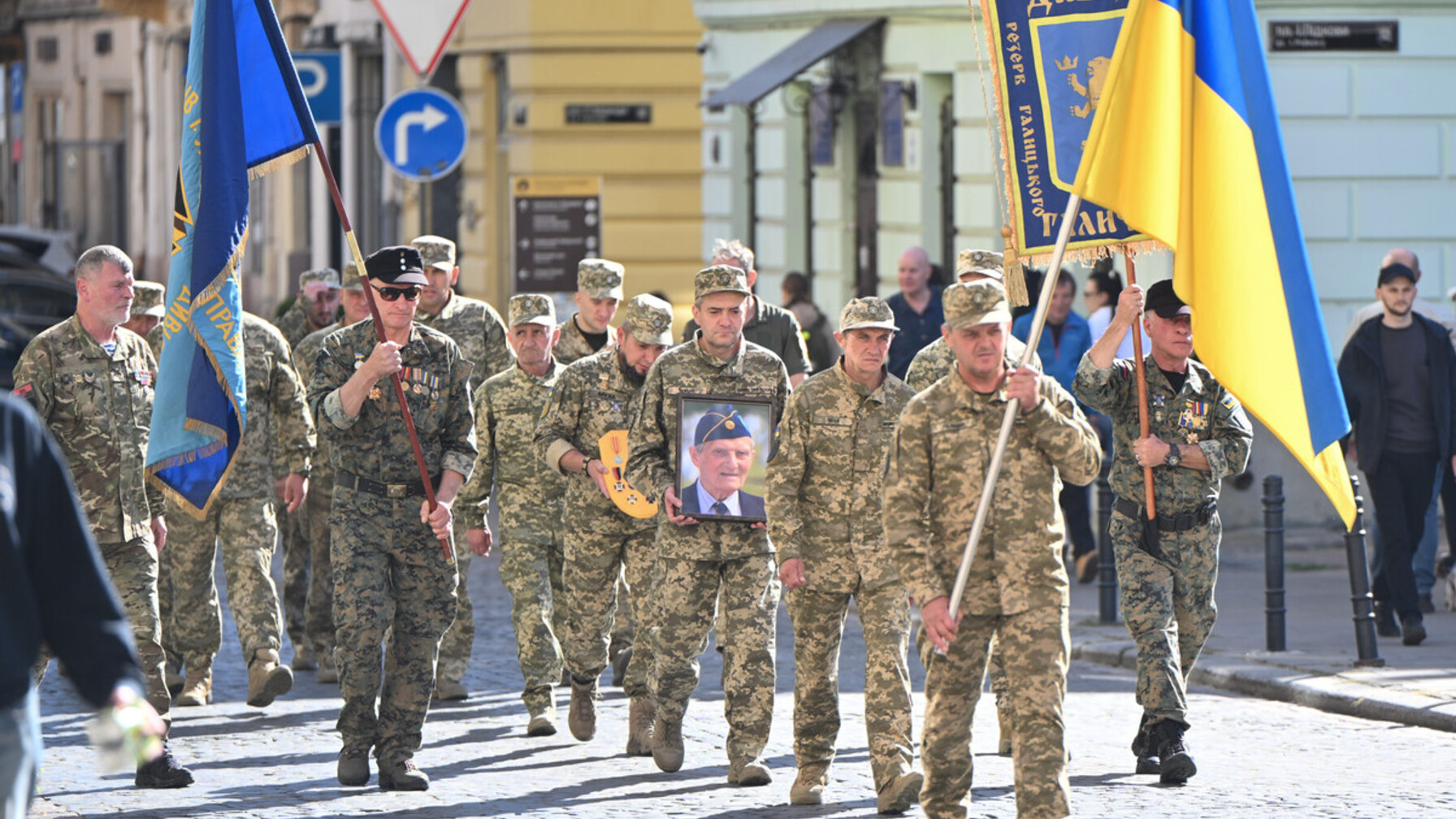 Львів попрощався з ветераном дивізії “Галичина” Зеноном Врублевським, який прожив майже 100 років