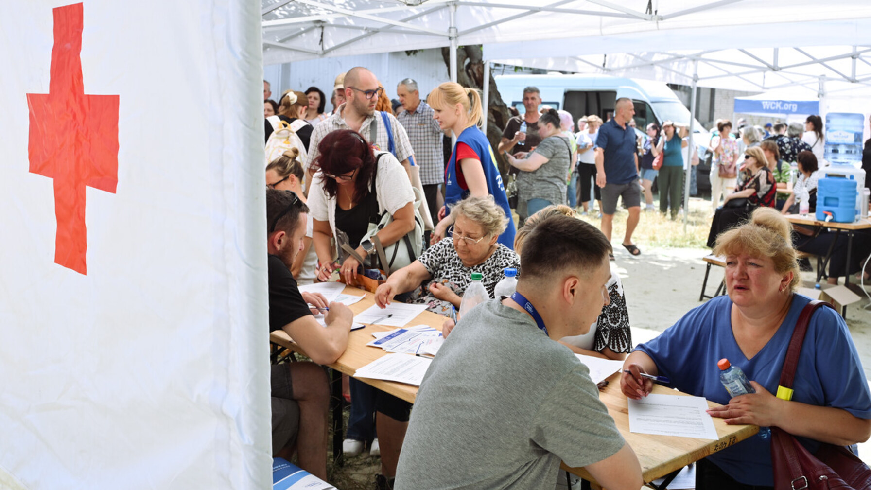 Виїзні ЦНАПи після ракетного удару: 500 консультацій і перші заяви на компенсацію житла