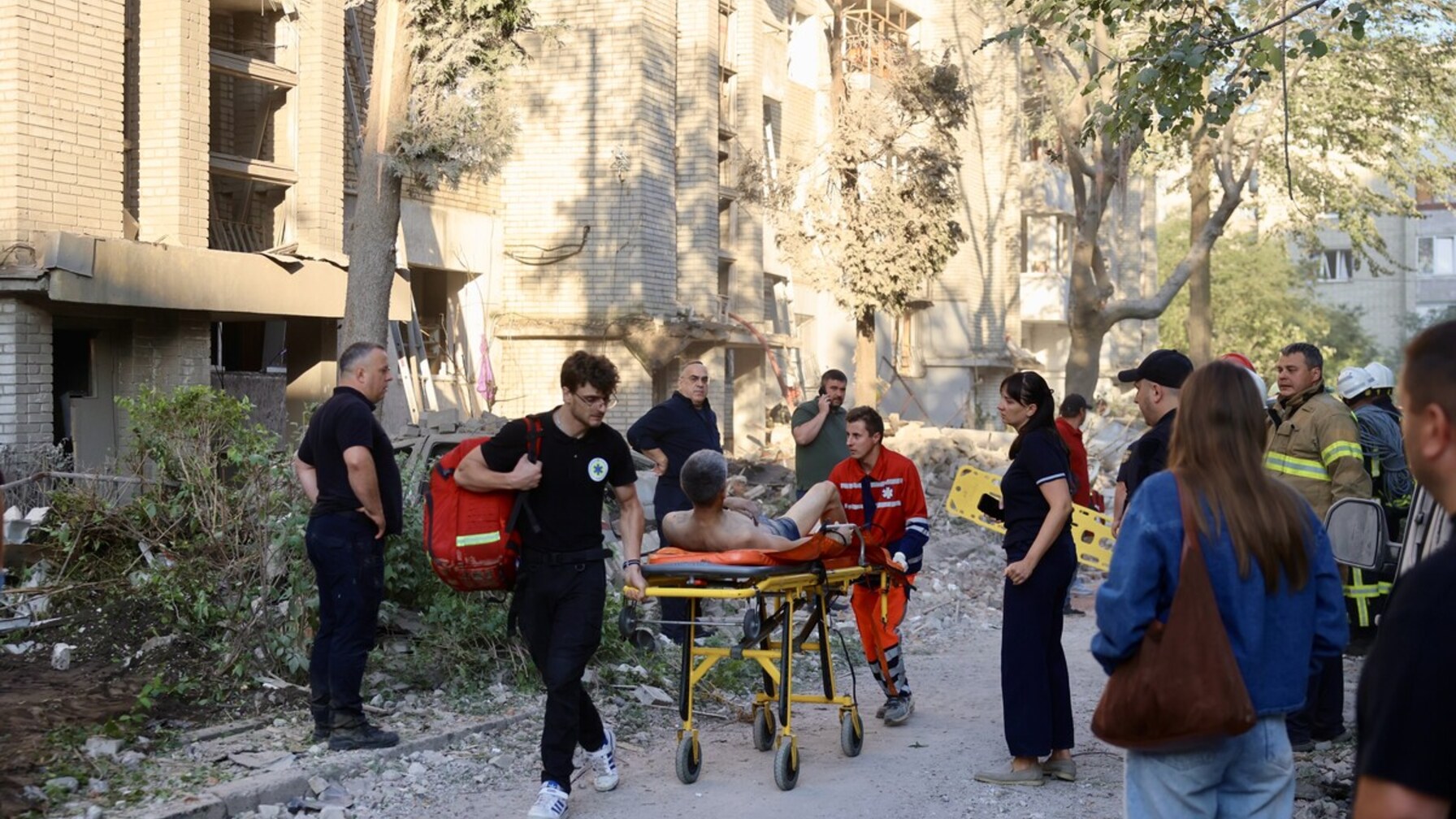 Семеро постраждалих від ракетного удару по Львову досі лікуються в лікарнях міста