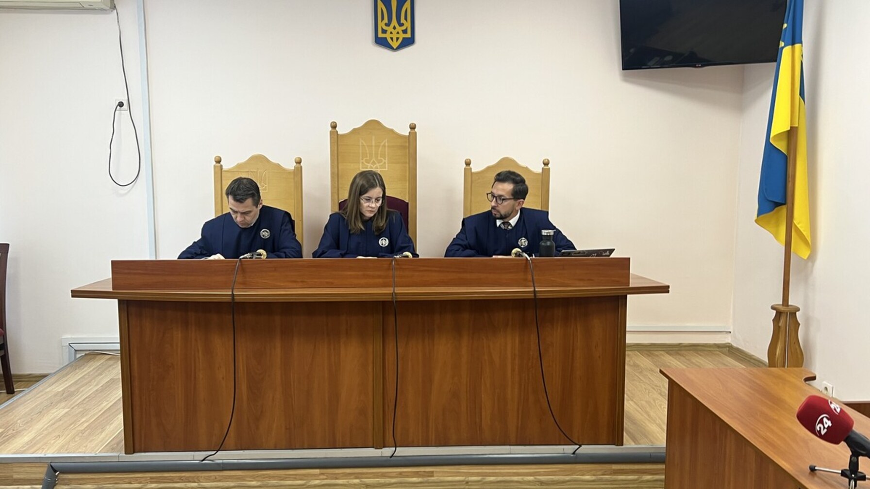 Суд розглядає позов Львівської міськради щодо незаконного оформлення землі на території колишнього ринку “Добробут”