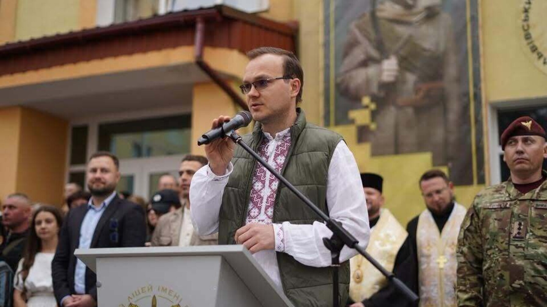 Львівський ліцей імені Героїв Крут випустив 136 курсантів, серед яких вперше — 13 дівчат