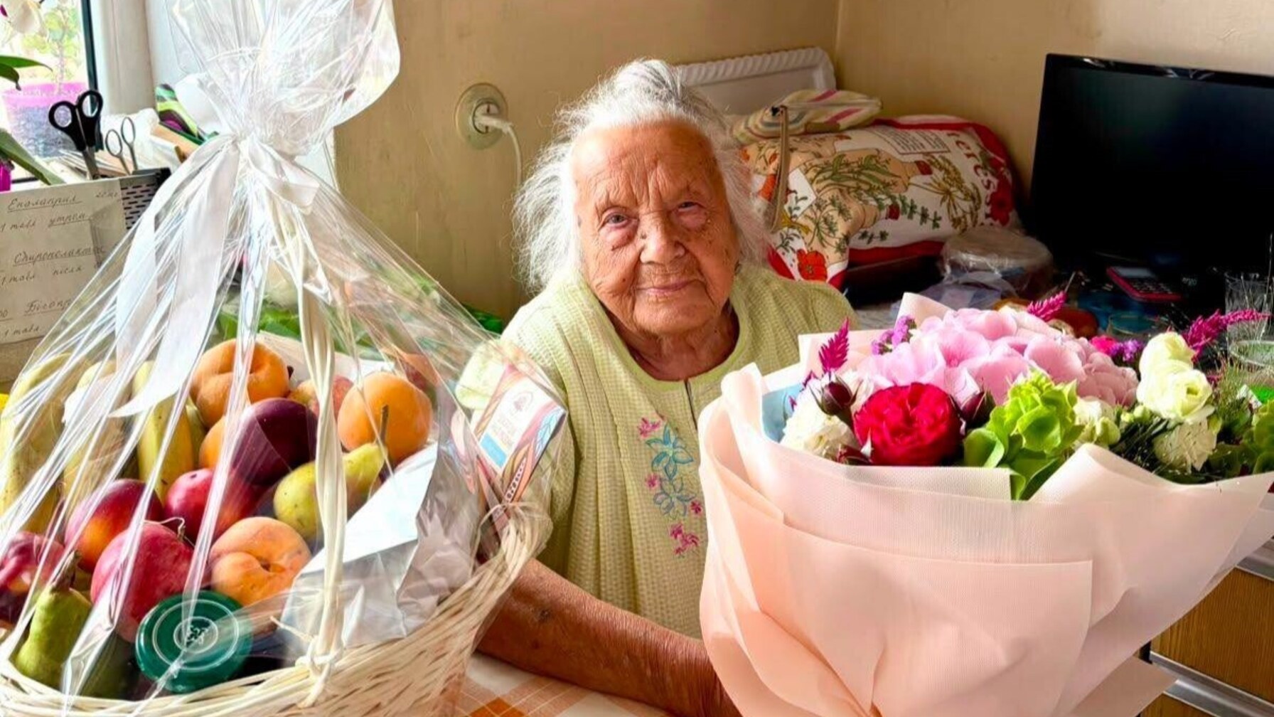 Львів’янка Євгенія Єлісеєва відсвяткувала 102-річчя: місто вшановує своїх довгожителів