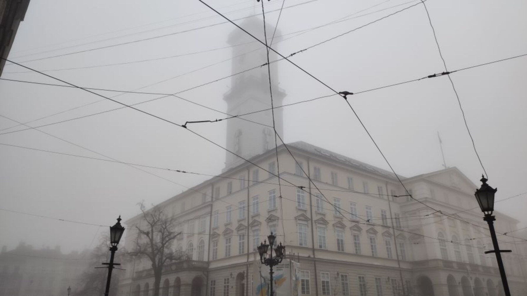 У Львові та області 21 вересня попереджають про шквалистий вітер і грозу