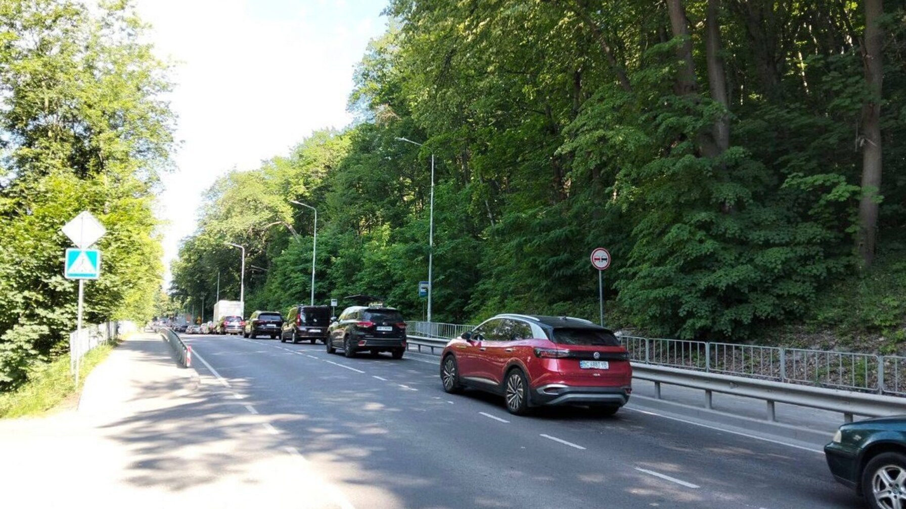 Перекриття на Тракті Глинянському у Львові затягнулося: транспорт змінює маршрути ще на два дні