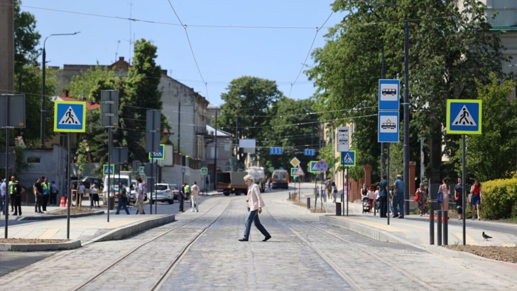 Львівська комісія з безпеки руху обмежить вантажівки та впорядкує паркування у дворах