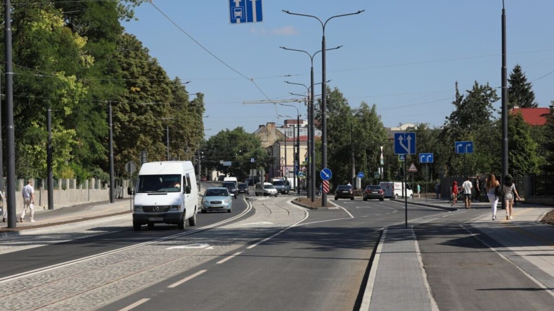 Львів змінить дорожній рух на 20+ вулицях: нові смуги, пішохідні зони та обмеження паркування