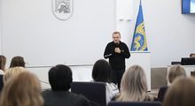 100 львівських педагогів отримали по 25 000 гривень