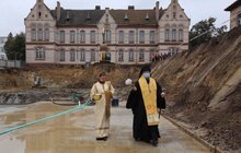 Фото 4: У Львові заклали капсулу під будівництво нової лікарні Медичного центру Святої Параскеви