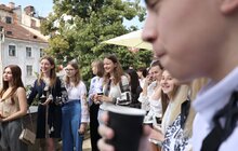 Фото 12: Учням, які отримали 600 балів на цьогорічному тестуванні, виплатять по 15 тисяч гривень