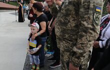 Фото 10: У Львові урочисто підняли прапор України над Меморіалом пам’яті Героїв Небесної Сотні