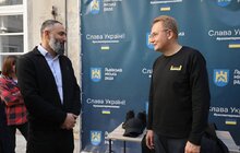 Фото 7: Львівським інспекторам з паркування передали 30 комплектів спецодягу