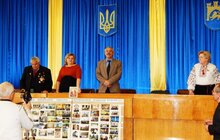 Фото 1: Ветерани отримали від міста подарунки, з нагоди відзначення 20-ї річниці заснування Франківського відділення Всеукраїнського об’єднання ветеранів