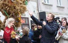 Фото 15: У Львові встановили головного Дідуха міста