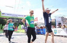 Фото 6: Мер Львова з дружиною в рамках півмарафону пробігли в дистанції 2 км