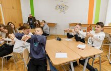 Фото 1: Цього року діти допомагали обирати переможців конкурсу «Успішний педагог»
