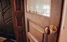 Фото 5: У Львові відреставрували «двері-ковбойки» на вул. Зарицьких, 7