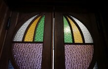 Фото 5: Поблизу старого трамвайного депо у Львові відновили вітражні двері