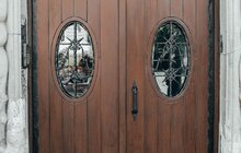 Фото 5: На пл. Ринок відреставрували історичні дерев’яні двері