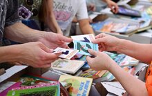 Фото 5: Майже 5 тисяч книг зібрали ще до старту: у Львові триває «Книжкова площа»