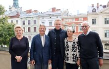 Фото 8: «У Львові почуваємось як вдома»: правнуки Марії Федак взяли участь у перепохованні та відвідали родинну віллу