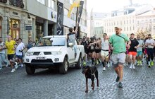 Фото 1: У Львові відбувся благодійний забіг Running Rave by TANØK на підтримку Сил оборони