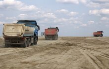 Фото 1: Грибовицький полігон вкривають ґрунтом: до кінця року тут можна буде зіграти в гольф (відео)