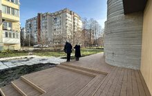 Фото 2: У 3D-школі завершують облаштування благоустрою, а учні вже прикрашають ялинку