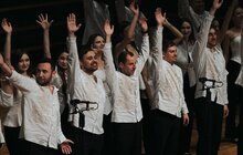 Фото 10: Майже 40 концертів і понад 11 мільйонів гривень для ЗСУ: хор «Гомін» завершив світовий тур і вирушає в новий тур Україною (відео)