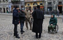 Фото 11: У Львові запустили безкоштовні екскурсії для військових, що лікуються у місті (відео)
