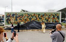 Фото 3: У Львові презентували відреставроване панно «Збір винограду»: над твором рік працювали понад 20 фахівців