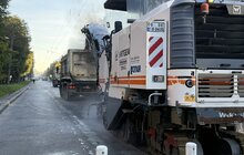 Фото 3: Реконструкція на вул. Мазепи: на другій ділянці демонтують старі мережі та бордюри
