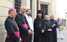 Фото 18: У Львові запрацював унікальний мобільний музей з особистими речами святого Івана Павла ІІ