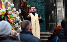 Фото 1: На Різдвяні свята потребуючі розділили радість святкування