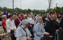 Фото 6: Сьогодні на парафії св. Папи Івана Павла ІІ освятили пам’ятник на його честь