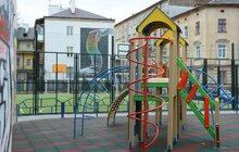 Фото 9: У Львові активно облаштовують дитячі і спортивні майданчики