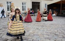 Фото 2: У Львові відбулося карнавальне відкриття театрального фестивалю «Золотий Лев на вулиці - 2020»