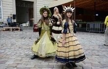 Фото 4: У Львові відбулося карнавальне відкриття театрального фестивалю «Золотий Лев на вулиці - 2020»