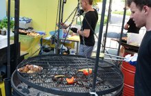 Фото 8: На День міста у подвір’ї Палацу Мистецтв розпочався ІІІ Lviv Barbecue Fest