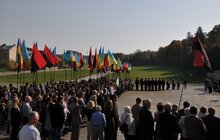 Фото 22: «Ми сьогодні вшановуємо не тільки ветеранів УПА, а й усіх Героїв нашої країни, які своїми тілами закрили нас і захистили», - А. Садовий
